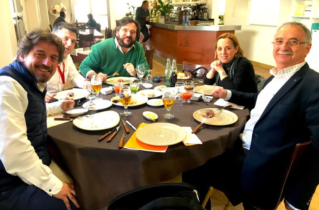 El Comité del Valencia Sic a los pies del Castillo de Almenara